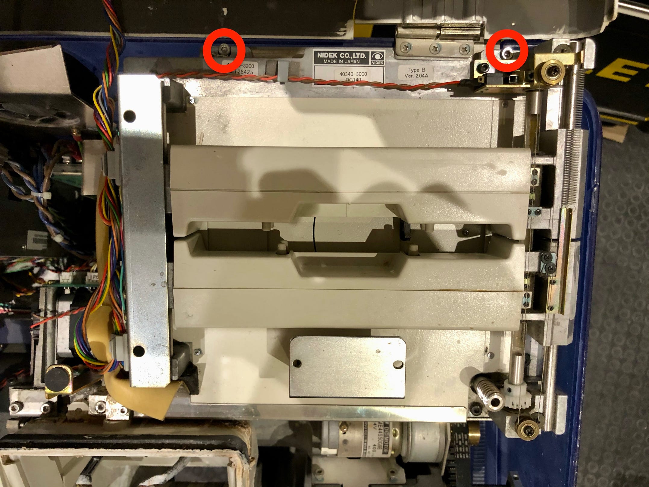 Tornillo sujeción trasera del tracer
